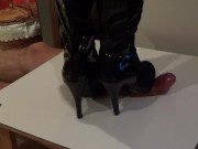 Preview 1 of under high heels. Hardl , finished with cumshot.