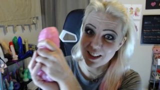 Rio's Reviews: Bad Dragon's Basilisk/Crackers Sheeth