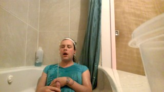 trans girl does a golden shower
