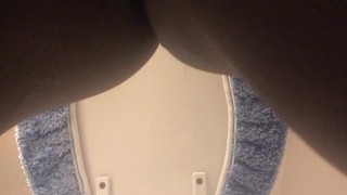 Pissing with my dripping pussy