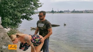 Amateur couple enjoy fucking in the public park. WetKelly