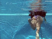 Preview 5 of Andreina Deluxe underwater Latina