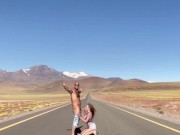 Preview 2 of Je le suce et avale tout son sperme en plein milieu de la route au Chili