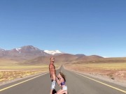 Preview 4 of Je le suce et avale tout son sperme en plein milieu de la route au Chili