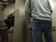 Preview 3 of не отказалась от члена в лифте, секс в публично месте!