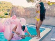 Preview 3 of Chicas Loca - Juicy Bubble Butt Latina Andreina De Luxe Fucking By The Pool