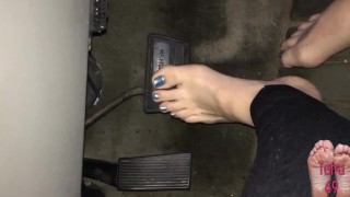 mermaid toes pedal pumping