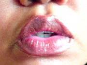Preview 1 of Pink Lips: Light Lip Gloss Fetish