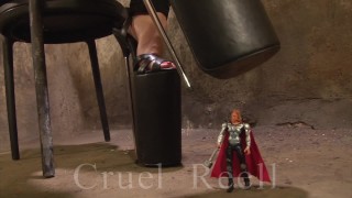 PREVIEW: CRUEL REELL - MARVEL´S AVENGERS VS. CRUEL REELL