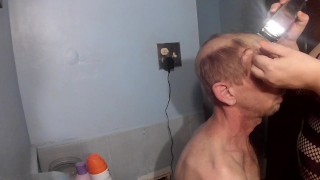 Baldbabey shaves his head