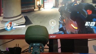 Memehub: Mini Doom Slayer Watches Widow Get Fucked In Overwatch While Getting Blown!