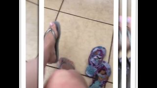 @tici_feet @ticii_feet IG ticii_feet Showing and wearing two different havaianas (preview)