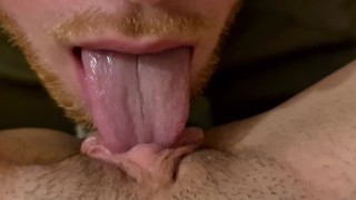 My neighbor's hands play with my pussy to a strong shaking orgasm