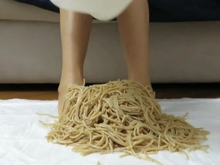 Foot Food Xxx - Spaghetti feet | free xxx mobile videos - 16honeys.com