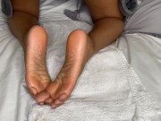 Preview 1 of Black Girl Masturbates While Showing Off Her Bare Black Feet