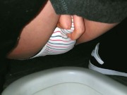 Preview 3 of Masturbating while holding back pee to the limit, dripping juice, and then urinating profusely!