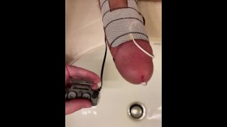 Massive hands free cumshot