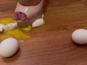 Preview 4 of Foot Fetish: Crushing Eggs