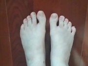 Preview 2 of Foot fetish - from above! Stretching toes...!