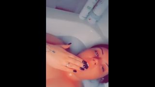 Touching my fat pussy in bath