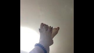 Sexy massage for lesbian feet 