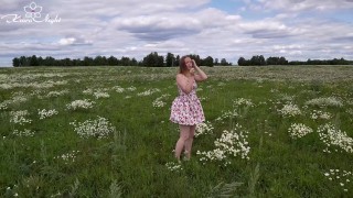 Blonde Horny in Nature and Fingering in the Field