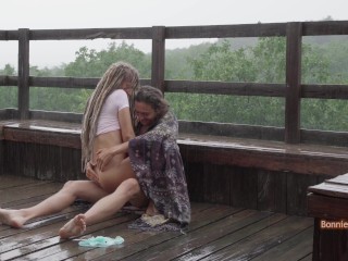 Sex in the pouring rain! | free xxx mobile videos - 16honeys.com