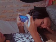 Preview 5 of jugando free fire y mi novia me desconcentra con una mamada