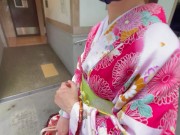Preview 2 of 着物姿の女子大生と京都でとびっこいたずらデート！着物を着たまま中出しハメ撮りSEX ♡RYO&YUU♡素人カップル/歳の差/10代/美少女/スタイル抜群/パイパン/スマホ撮影/リアル/KIMONO