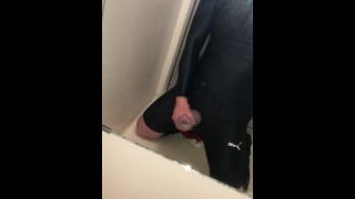 [Masturbation record 21] From early in the morning, I hit the glans in the toilet at home and mastur