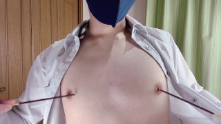 [Japanese boy] Attack the nipple with a comb and cum immediately