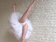 Preview 2 of Lovely Ballerina Annett A Performs A Classic Nude Ballet Routine