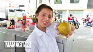 CARNEDELMERCADO - Petite Latina Siarilin Martinez Seduced And Fucked By Stranger - MAMACITAZ