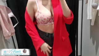 clerk Yuna (22 years old)] Too erotic ♥ Japanese / Korean / Big tits / Blowjob / Titty fuck / Creamp
