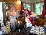 Preview 1 of baking kitties make cupcakes ft destinationkat