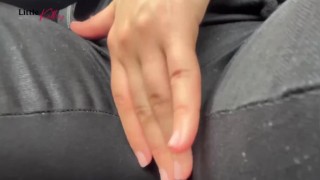 Touching pussy make me squirt in the car