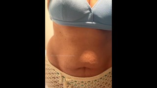 Sexy Indian Sister in Law shows her juicy navel button
