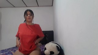 STEPSIST MAKES ME A VIDEO CALL AND SHOWS ME HER BIG PUSSY