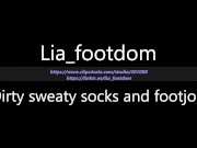 Preview 1 of Lia - Sweaty Sockjob ! Wet dirty socks