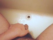 Preview 3 of 业余/个人视频 在浴室里撒尿。 对不起，浴神...　아마추어 / 개인 촬영 목욕탕에서 오줌. 목욕의 신, 미안해...