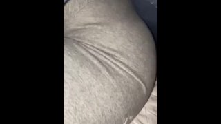 Cumming on her ass