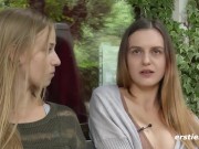 Preview 3 of Ersties: Heißes bayrisches Madl und eine geile Österreicherin vergnügen sich vor Kamera