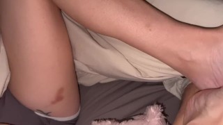 Massage wand on his balls and cock between my toes. He shoots a huge cumshot on my sexy feet!