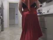 Preview 6 of My big-ass stepmother hardened my dick with her skirt.