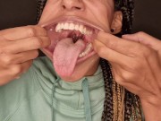 Preview 2 of I stretch my huge mouth out to give you amazing mouth views