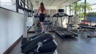 Fit Babe Taste my Protein after Workout / Public sex