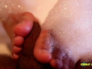 Preview 1 of Dreichwe giving me an amazing footjob. He makes me cover his feet in cum and then licks them clean