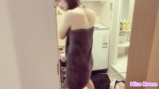 Standing fuck a Bikini beautiful girl at shower room