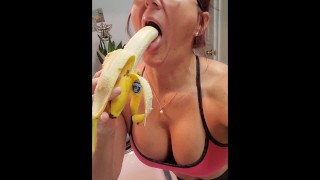 DEEP THROAT STEPMOM