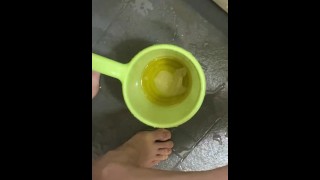 Peeing masturbation after the experiment